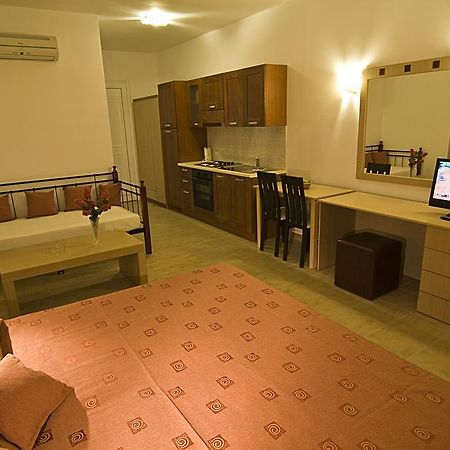 Sifis Studios Pefkos Pefki Extérieur photo
